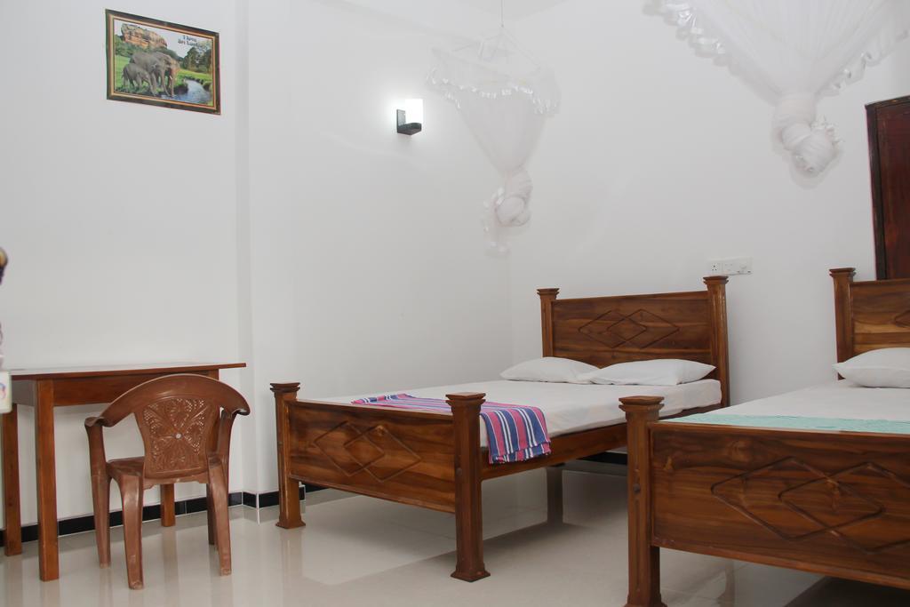 Nethum Rest Hotel Mirissa Ngoại thất bức ảnh